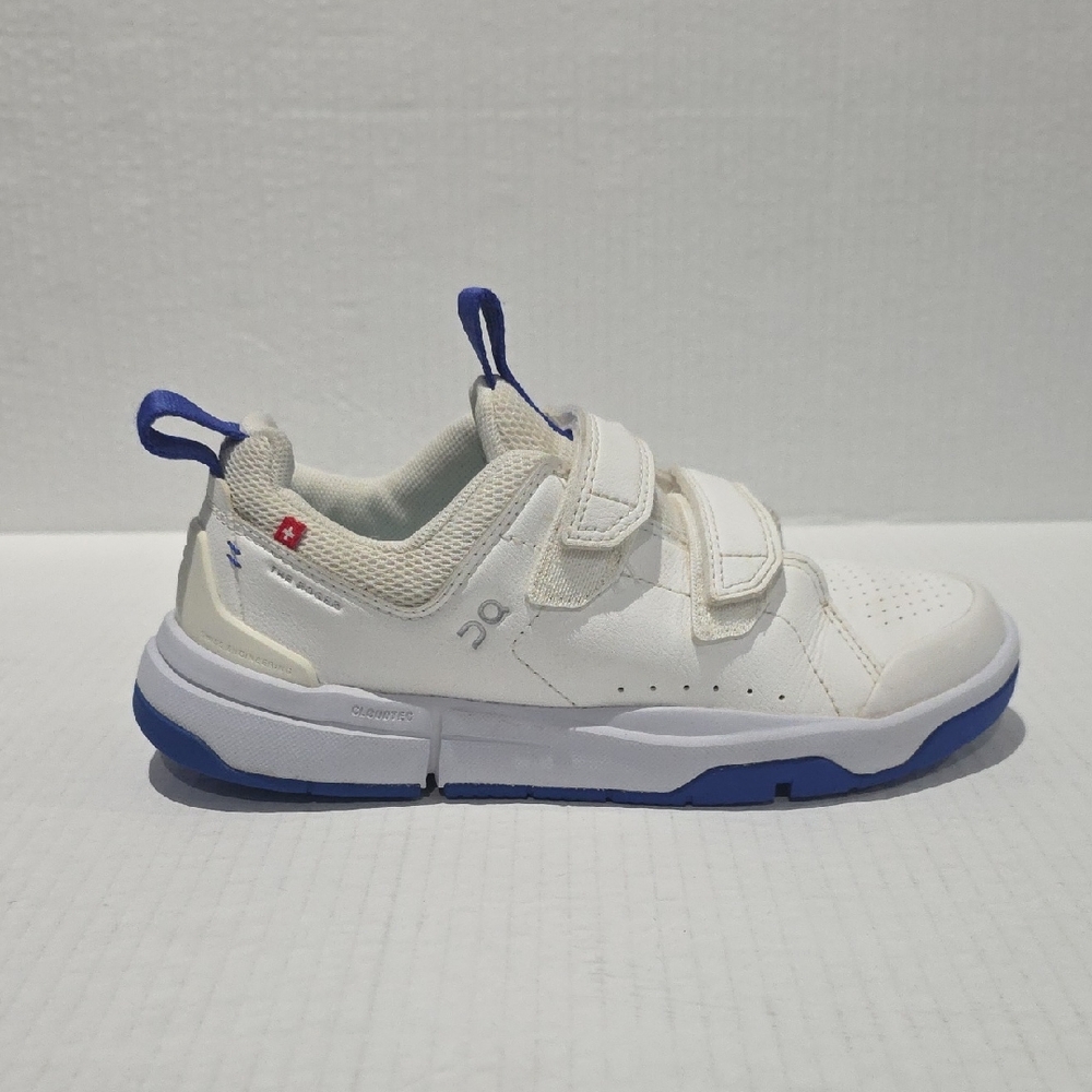 On Running The Roger Kids Shoes